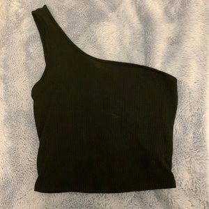 One sided strap cropped tank top